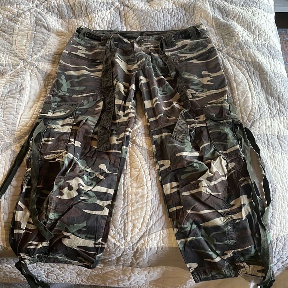 CASEY-Camo Cargo Pants